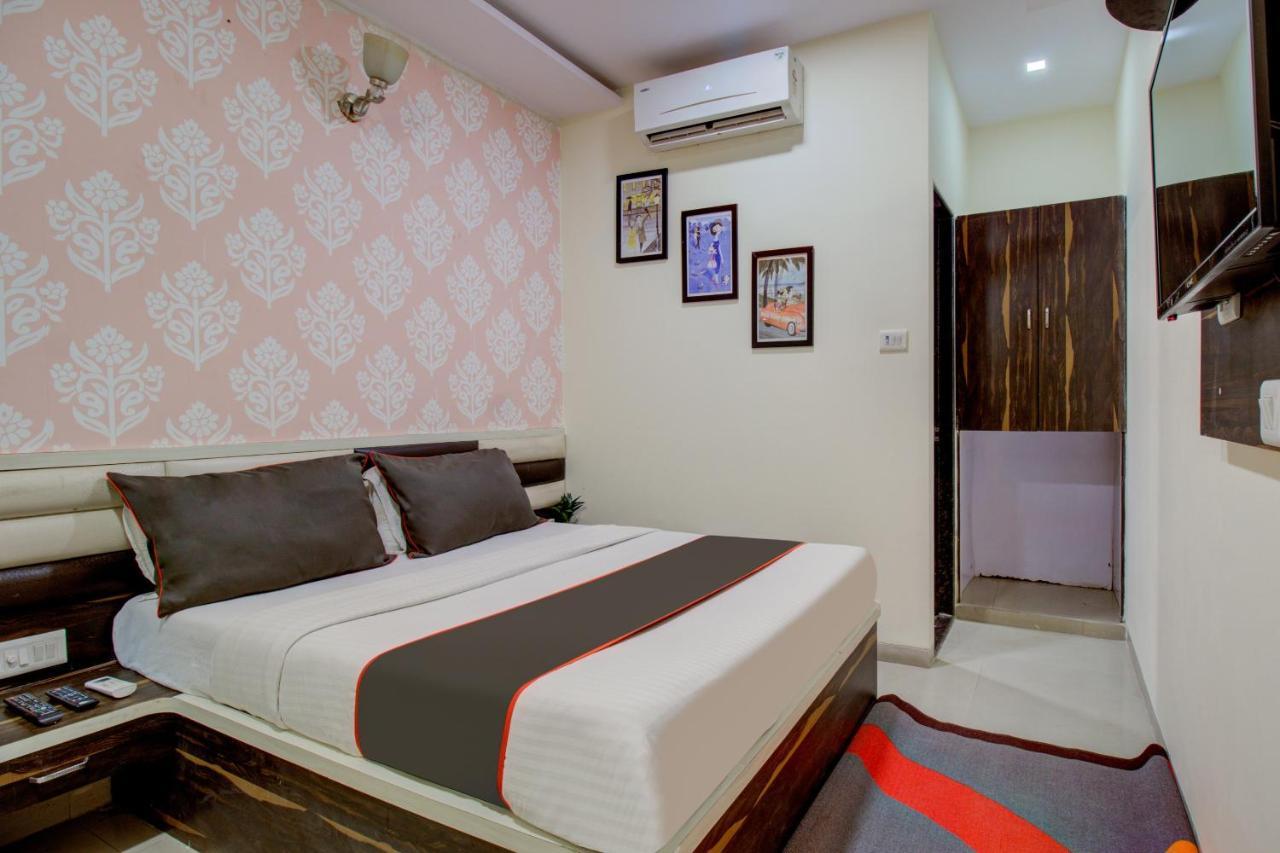 Collection O Golden Tulipz Boutique Hotel Mumbai Bagian luar foto