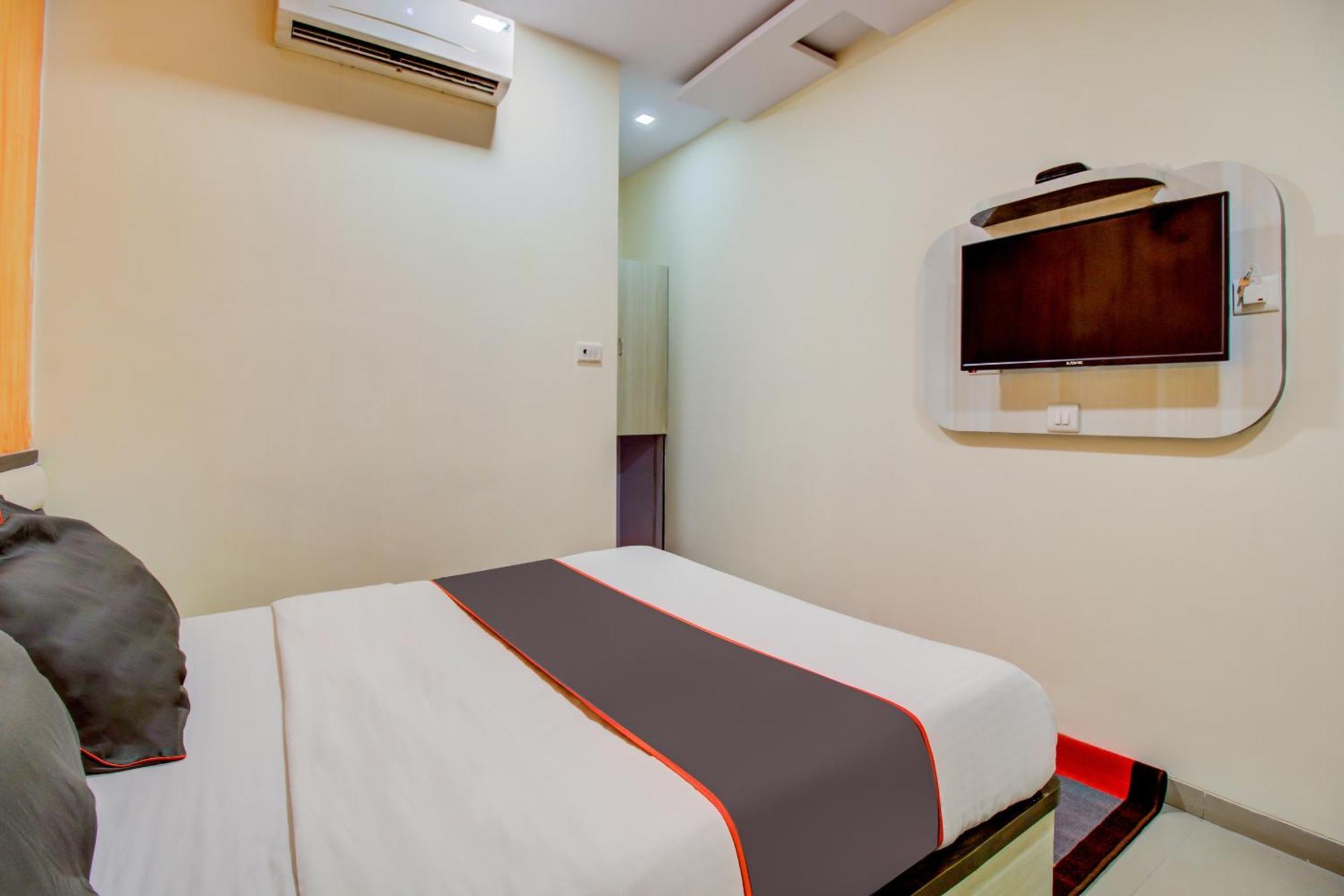 Collection O Golden Tulipz Boutique Hotel Mumbai Bagian luar foto